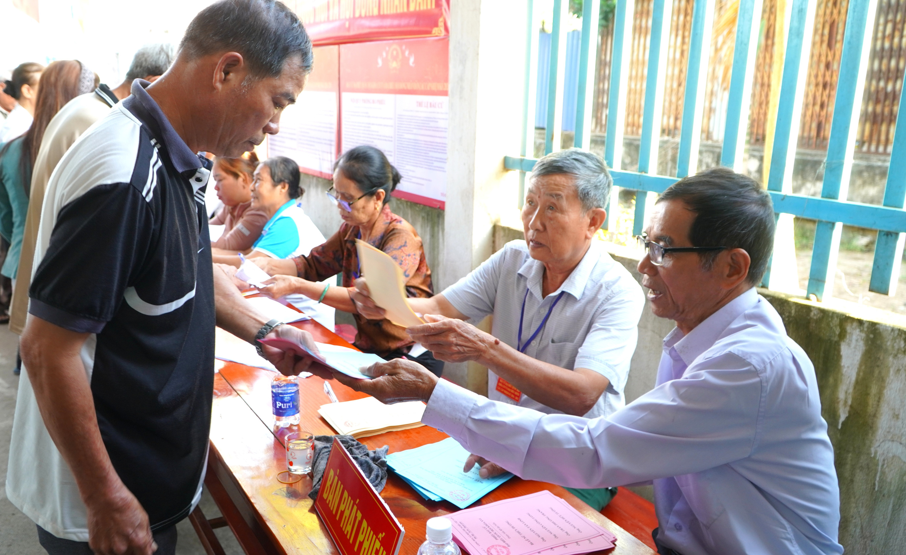 PGD SO TAI CHINH DU KHAI MAC XA XUAN DONG 1